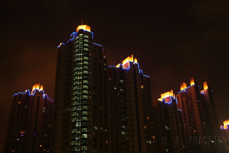sh27.jpg - These monoliths were at the exit gate of the Expo.