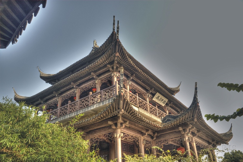 sh77.jpg - More garden buildings.