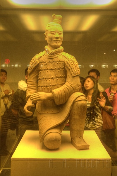 x30.jpg - In this building you can get up close and personal with a few of the soldiers.