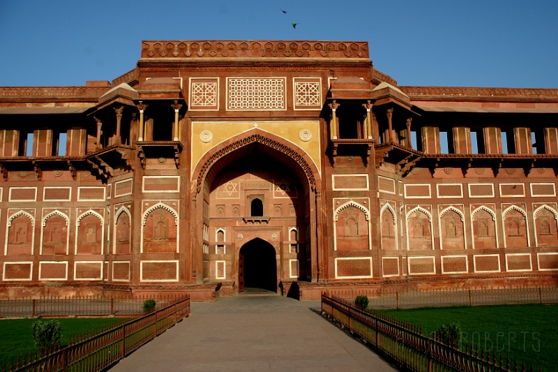 IMG_6073.JPG - They were probably so pissed they couldn't name it the red fort.