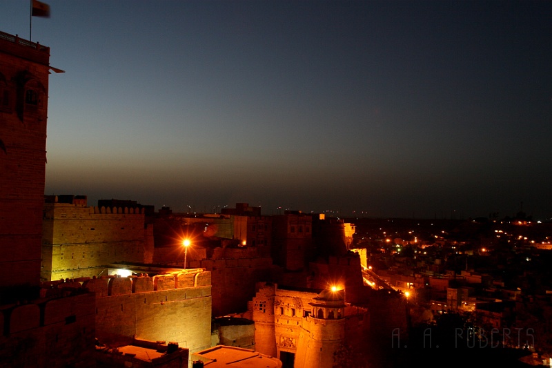 IMG_6179.JPG - Jaisalmer at night.