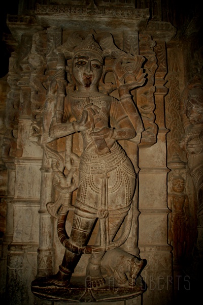 IMG_6208.JPG - In case it's not obvious all of the carvings are done in stone.