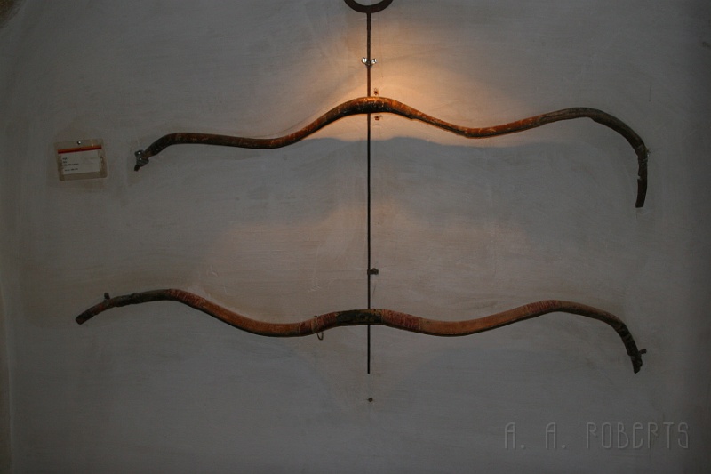 IMG_6249.JPG - Some old bows with double recurve action.