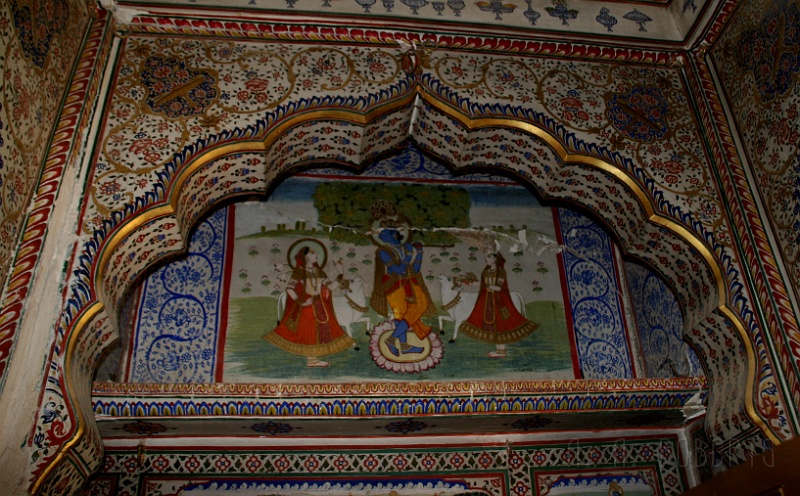 IMG_6265.JPG - One of the rooms was done in tile.  The colors were a vibrant contrast to the brown sandstone of the rest of the place.
