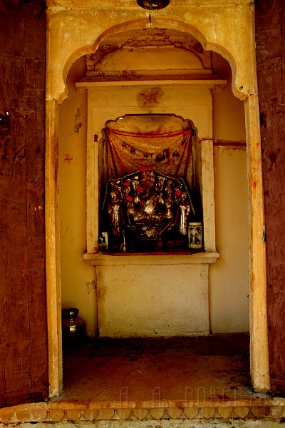 IMG_6370.JPG - There were a couple of small temples near the garden wall.  This one was for Lord Ganesha!