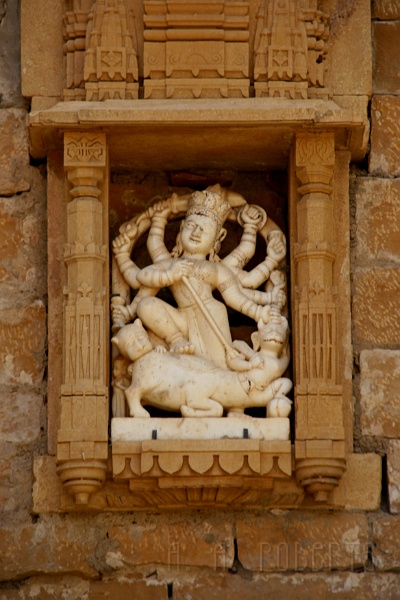 IMG_6375.JPG - This statue was placed inside the wall.