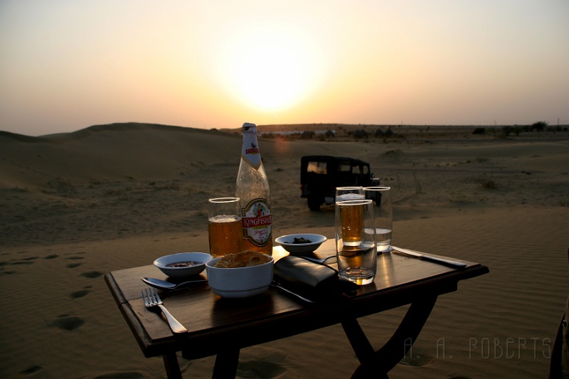 IMG_6486.JPG - And now a word from our sponser... Kingfisher Beer!  No... not really... but if anyone knows Vijay Mallya please send him my way.  "After a hot trek through the desert sands of the Sam I like to sit down and have a nice cold Kingfisher beer!"What do you think?