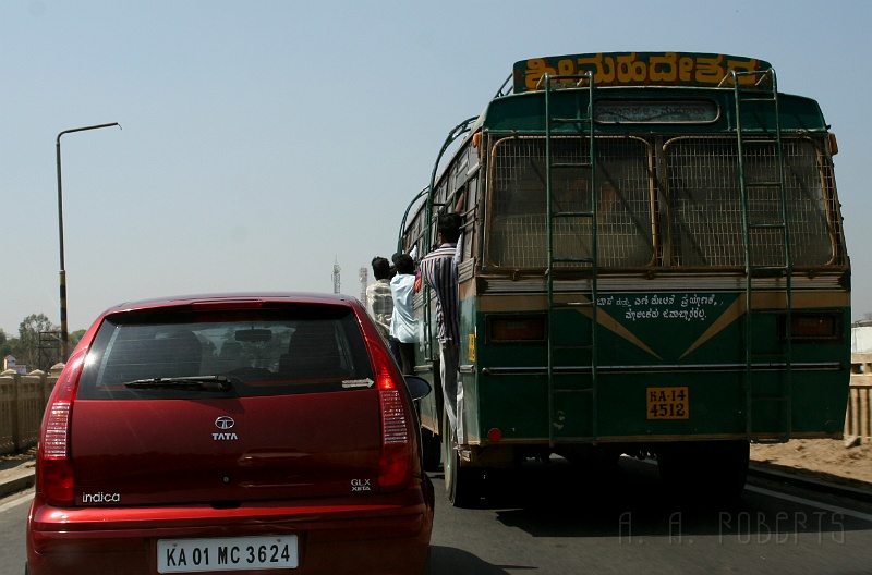 IMG_5583.JPG - They take public transportation very seriously in India.