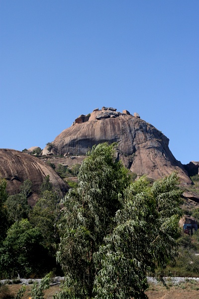 IMG_4957.JPG - This small rock hill is on the way to Tumkur.  TumKur is where the wedding is being held that I was invited to by my friend and coworker Ramesh.