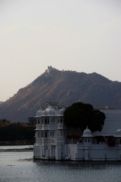IMG_6862.JPG - Another Jag Niwas and Monsoon Palace shot.
