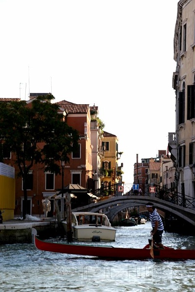 IMG_3544.jpg - A side canal.