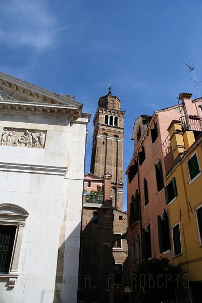 IMG_3623.jpg - Another leaning tower.