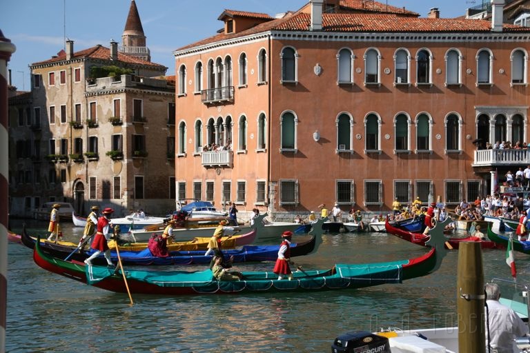 IMG_3748.jpg - And then they have a parade down the grand canal.