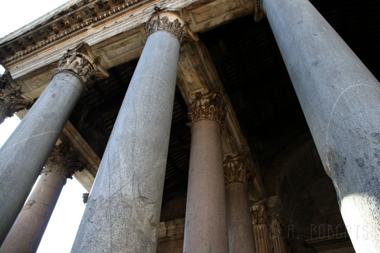 IMG_4056.jpg - These are the columns outside the Parthanon.  A very large building with a hole in the middle.