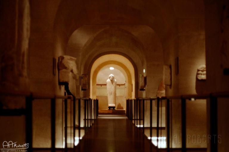 louvre4.jpg - That is a mummy down there... all dressed up and no where to go.
