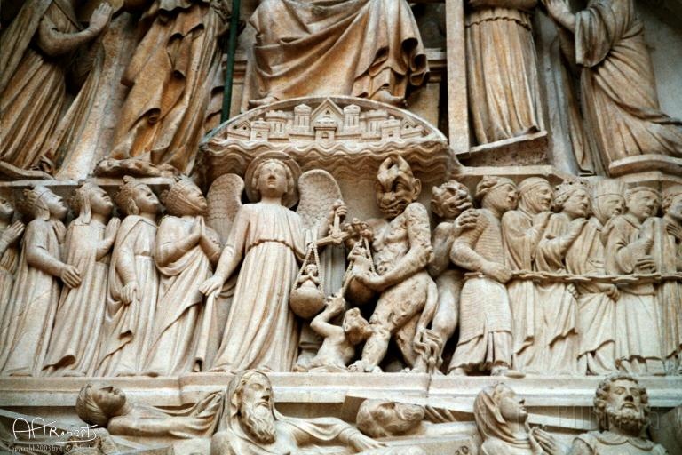 notredame3.jpg - I think the devil was trying to cut another deal.